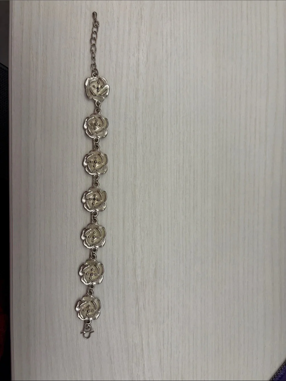 Silver Floral Link Bracelet for Women - Elegant Bloom Design